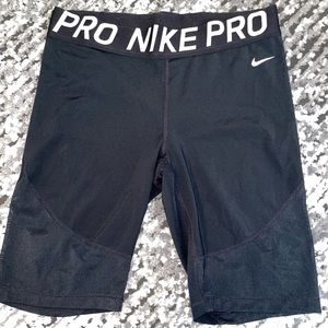 Women Nike Spandex/ Biker Shorts